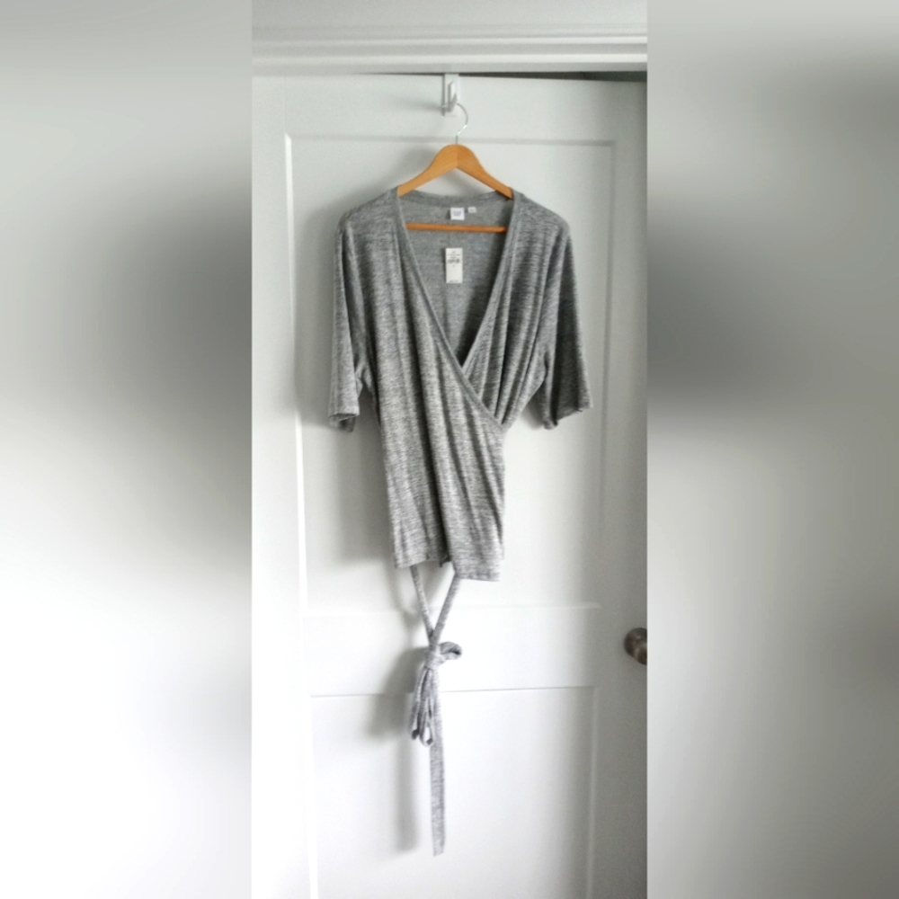 Gap SL gray sweater with wrap around tie